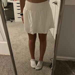 aerie white/off white skort